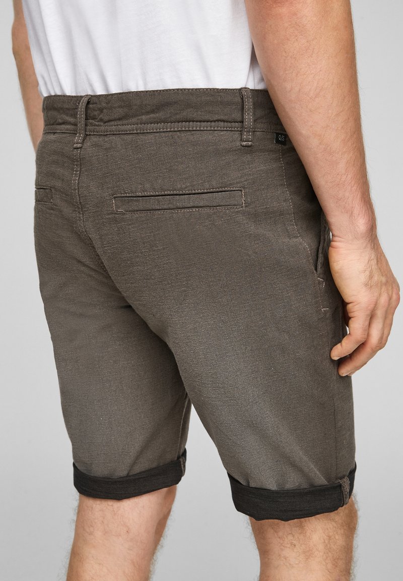 Herren Chino Shorts | QS by s.Oliver Shorts brown/hellbraun - GU53738 Herren Chino Shorts | QS by s.Oliver Shorts brown/hellbraun - GU53738