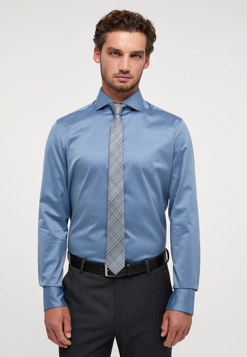 ETERNA Camicia Uomo Slim Fit 1/1 – Azzurro Chiaro, Taglia 44 – Lavabile In Lavatrice – Lusso E Comfort
