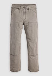 Pantalones de trabajo grises hechos de un tejido resistente, con un diseño de pierna recta, bolsillos frontales en diagonal y parches reforzados en las rodillas.