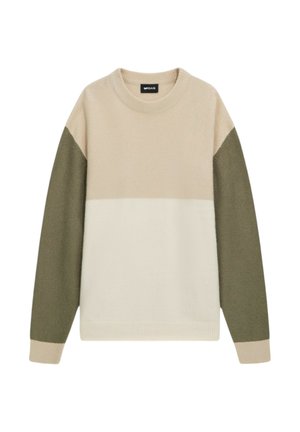 Maglione lavorato a maglia con un design a blocchi di colore in beige, crema e verde oliva. Presenta maniche lunghe e un colletto rotondo. Texture morbida.