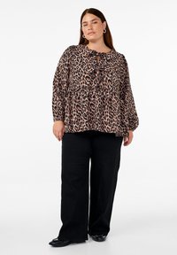 Zizzi MIT BINDEDETAIL UND PRINT - Bluse - leo aop w bow