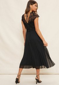 Friends Like These MIDI - Vapaa-ajan mekko - black