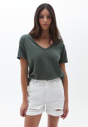MIT ROLLSÄUMEN - Basic T-shirt - thyme