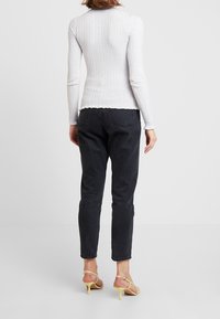 Miss Selfridge Strickpullover - grey