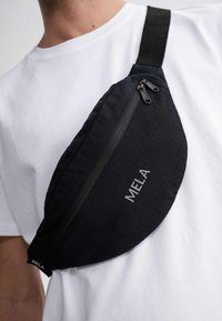 MELA KALINDI - Heuptas - schwarz