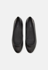 Calvin Klein ROUND - Ballerines - black