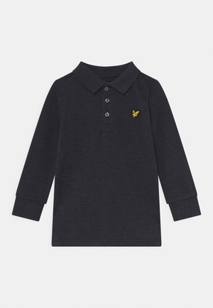 Marinefarbener Poloshirt mit langen Ärmeln, drei Knöpfen und einem kleinen, gelb gestickten Vogel-Logo auf der linken Brust.