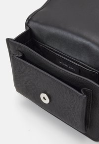 MICHAEL Michael Kors CLAIRE XBODY - Cross body bag - black