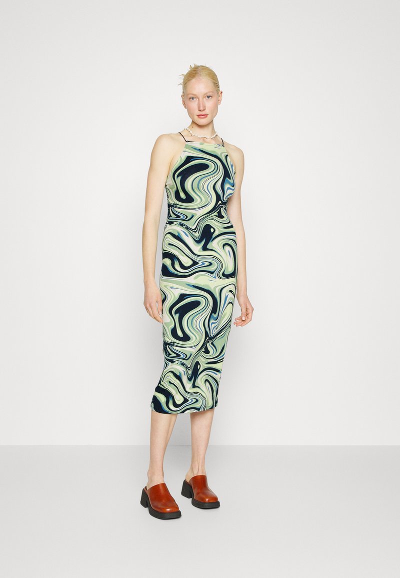 Noisy May Tall NMDESTINY HIGHNECK MIDI DRESS - Etuikjole - quiet green