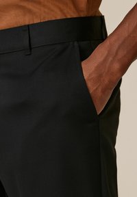 Thumbnail Image 3