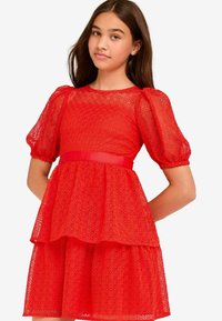 Unausgewählt, red