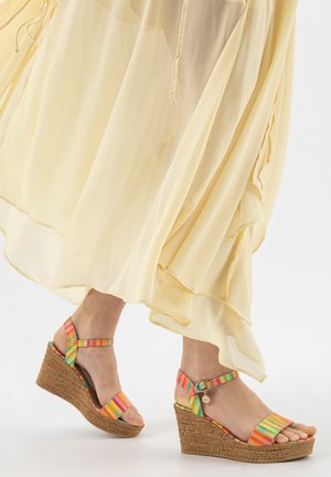 Wojas Sandalen met hoge hak - wielokolorowy