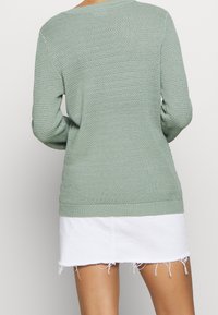 VILA Petite Pullover - light green