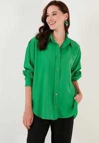 LELA LOOSE FIT - Bluza s gumbima - benetton