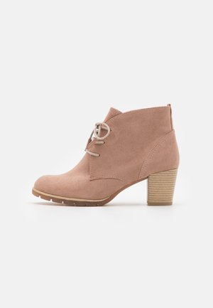 Ankle boot