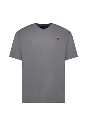 Grijs T-shirt met korte mouwen en ronde hals, met een klein roze bloemenontwerp en tekst op het linkerbovenste borstgebied.