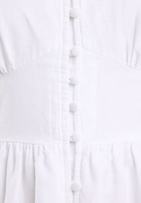 WILLOW - Marškininė suknelė - weiß