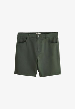 Pantaloni scurți casual de culoare verde închis, cu nasture frontal, fermoar, bucle pentru curea și trei buzunare frontale, pe fundal alb.