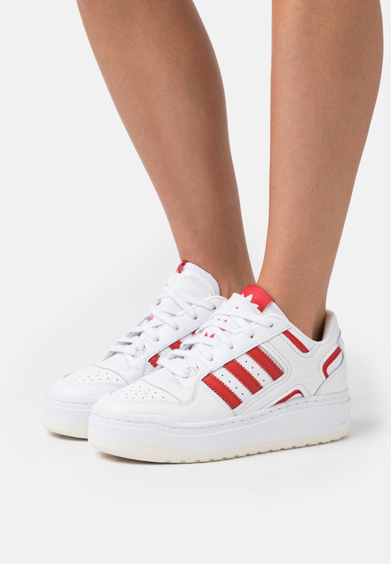 Adidas originals forum xlg matalavartiset tennarit footwear white