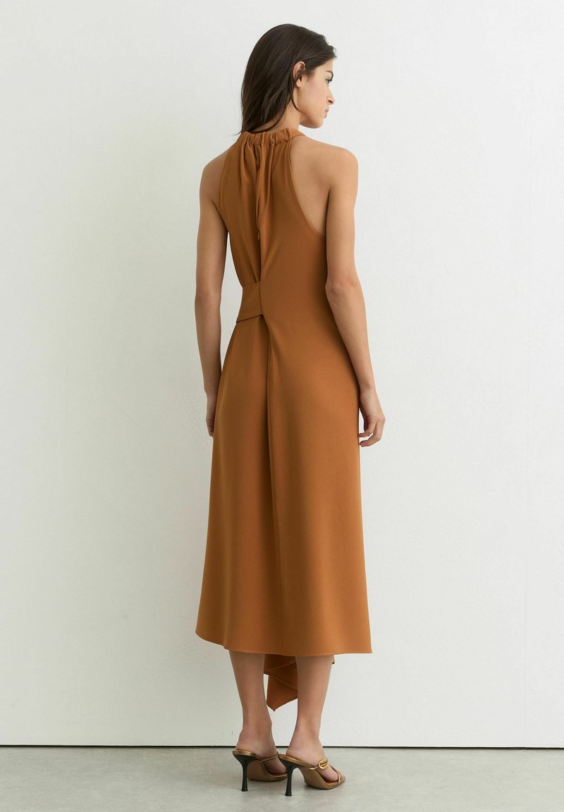 Reiss REGULAR FIT - MAEVE DRAPE-DETAIL SLEEVELESS MIDI - Maxi dress - rust orange/orange - Zalando Reiss REGULAR FIT - MAEVE DRAPE-DETAIL SLEEVELESS MIDI - Maxi dress - rust orange/orange - Zalando