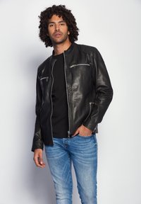 Maze MIT DRUCKKNOPFVERSCHLUSS AM ÄRMEL FLINT - Lederjacke - black