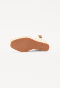 Coccinelle PRAIA - Espadrilky - beige
