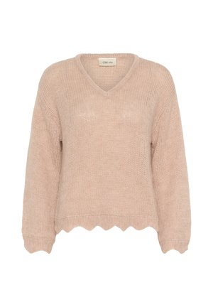 Lichtroze gebreide trui met lange mouwen, V-hals en golvende zoomdetail, met het etiket "CREAM" aan de binnenkant van de halslijn.