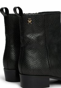 Tommy Hilfiger FLAT SNAKE - Korte laarzen - black
