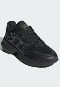adidas Originals ZENTIC W - Sportcipő - black