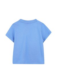 T-shirt azzurro chiaro a maniche corte realizzato in morbido cotone, con girocollo e orli puliti. Il retro presenta una texture liscia ed uniforme.