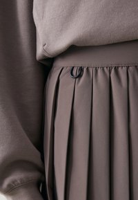 Rakott szoknya - ironstone baroque brown