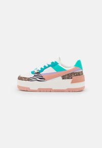 Unselected, multi-coloured