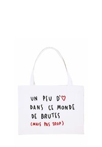 Borsa tote in tela, bianca con testo nero e rosso: "un po' di ♥ in questo mondo di bruti (ma non troppo)." Texture morbida, due manici.