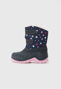 Kinder-Winterstiefel mit blauer Oberseite, verziert mit pinken, weißen und roten Sternen, schwarzem Gummiboden, pinker profilierter Sohle und doppelten Klettverschlüssen.