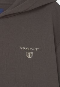 GANT Jersey con capucha - grey