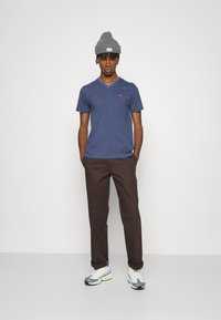 Levi's® ORIGINAL - T-shirt básica - finial nightshadow blue