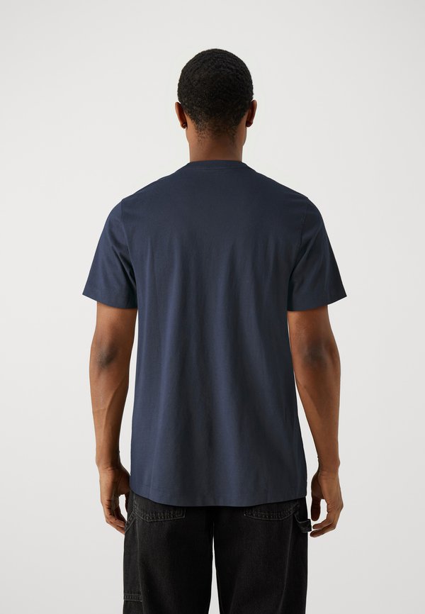 Polished Tonal Icon Tee - Basic T-shirt - sky captain4