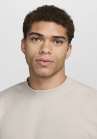 Nike Sportswear TECH FLEECE - Pamata T-krekls - lt orewood brn