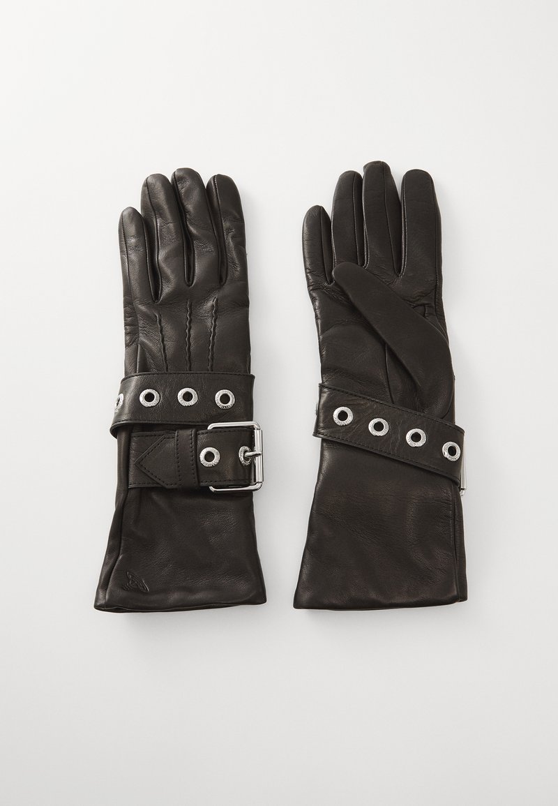 Zwarte leren handschoenen met een strakke pasvorm, zilveren gesp en band met ronde uitsparingen. Fijne textuur met gedetailleerde stiksels.