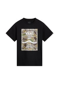 Černé tričko s krátkým rukávem s maskáčovým potiskem, nápisem "VANS" a designem skateboardu v bílé barvě; vyrobeno z bavlny.