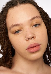 ShakeUp Cosmetics LET'S FACE IT - BB TINTED MOISTURISER - Idratanti colorati - light