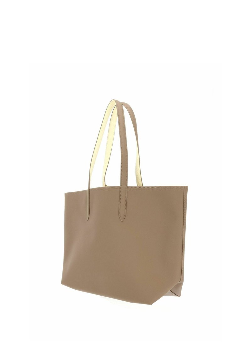 Borsa tote in pelle marrone chiaro con due manici lunghi, forma rettangolare e texture liscia, mostrata su sfondo bianco.