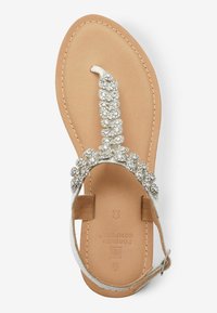 Next FOREVER COMFORTÂ® JEWEL TOE POST SANDALS - Zehentrenner - silver