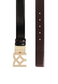 Čierny kožený opasok so širokým tvarom, s zlatou kovovou sponou s prepletenými tvarmi a hnedým koženým pásom. Nastaviteľný s dierkami.