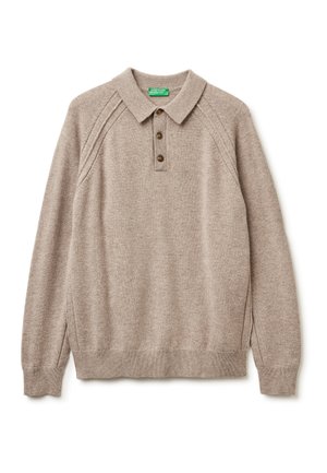 - Koszulka polo
