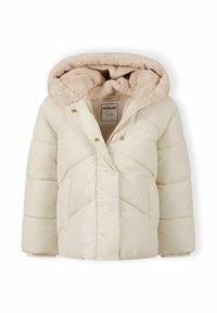 Beige pufferjakke med hætte, der har en blød kunstpelsforing, knaplukninger foran og et chevron-quiltet mønster på yderstoffet.