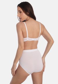 Sassa LOVELY SKIN 3ER PACK - Figi