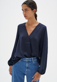 Unausgewählt, marine blue