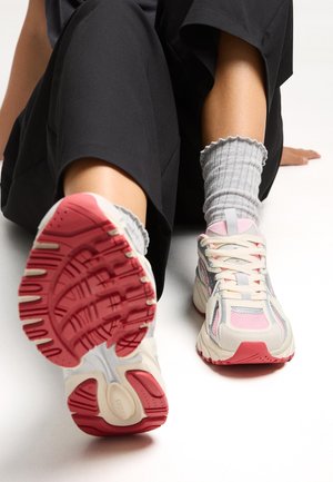 Trainers - pink