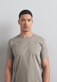 Tiger of Sweden OLAF - T-shirt basique - rock beige